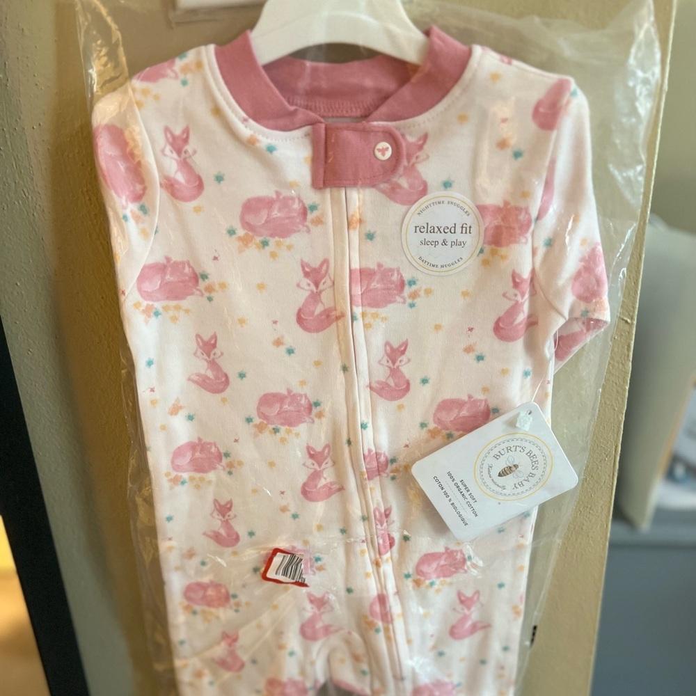 BNWT Burt’s Bees Baby 6-9m